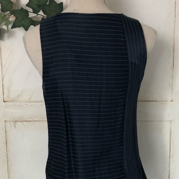 Banana Republic Silky Sleeveless Top - Picture 3 of 8